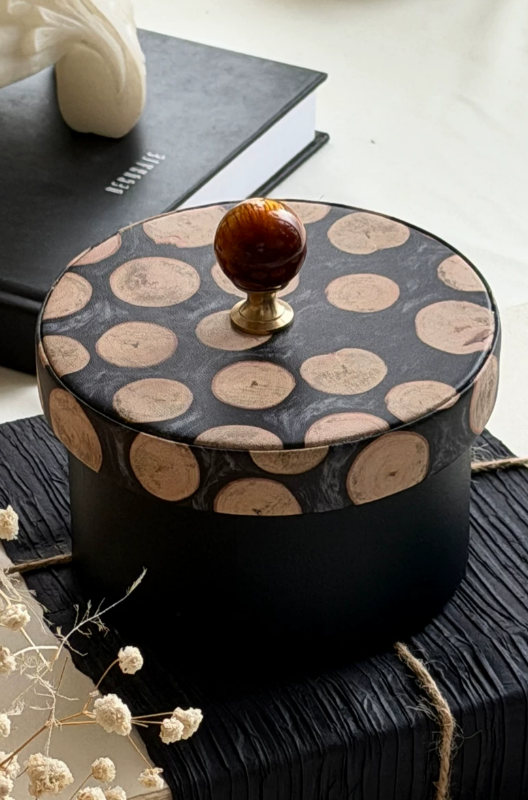 Chronicle Ring Wabi Jewelry Box