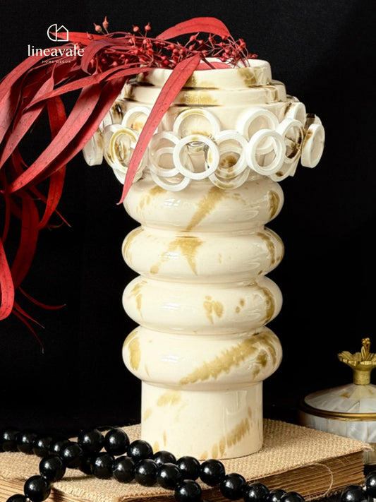 Isle Loop Geometric Vase