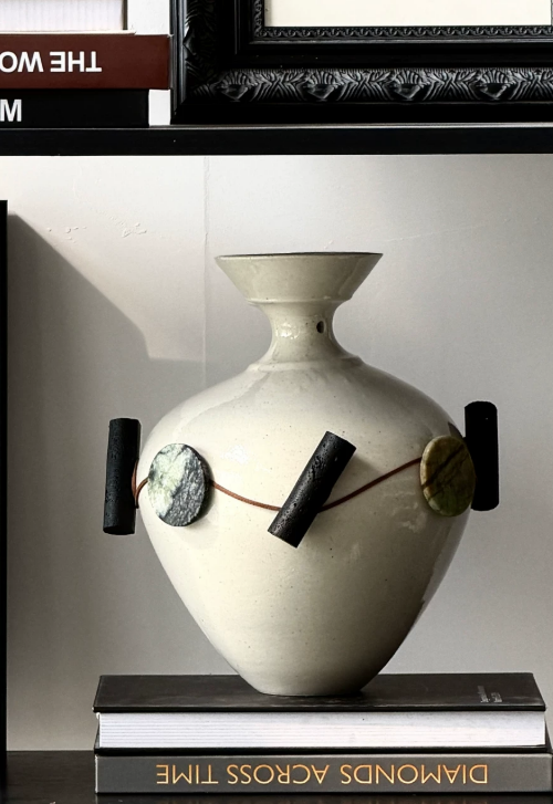 Relique Noir Handcrafted Vase